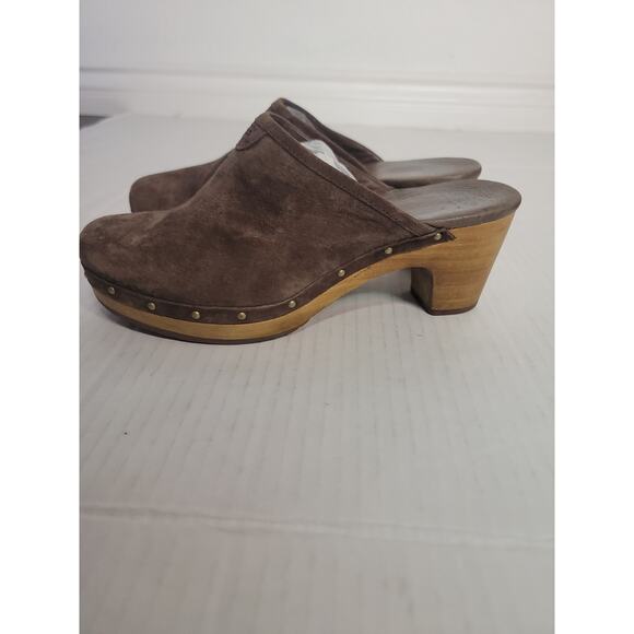 UGG Abbie Mules Womens SZ 10 Suede Sheepskin Slip On Clogs Chocolate Brown 5772 - Picture 1 of 10